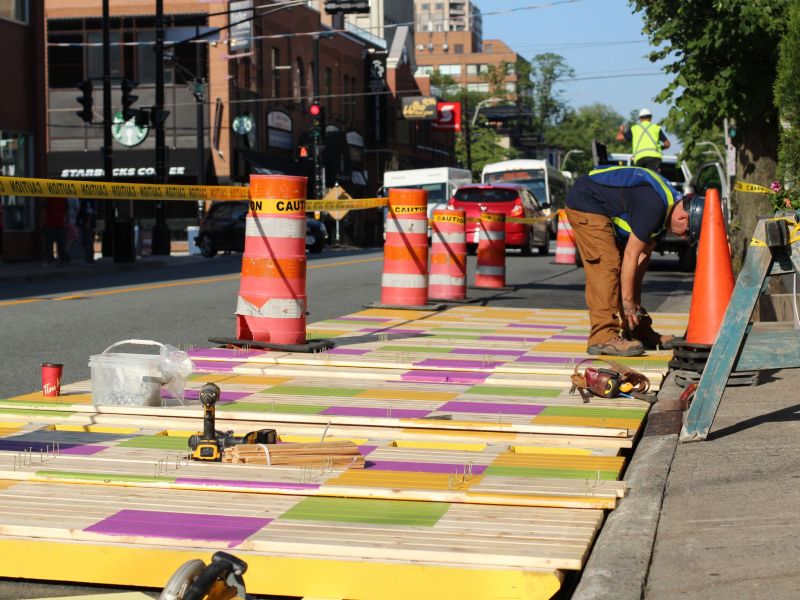 Stoplet under construction